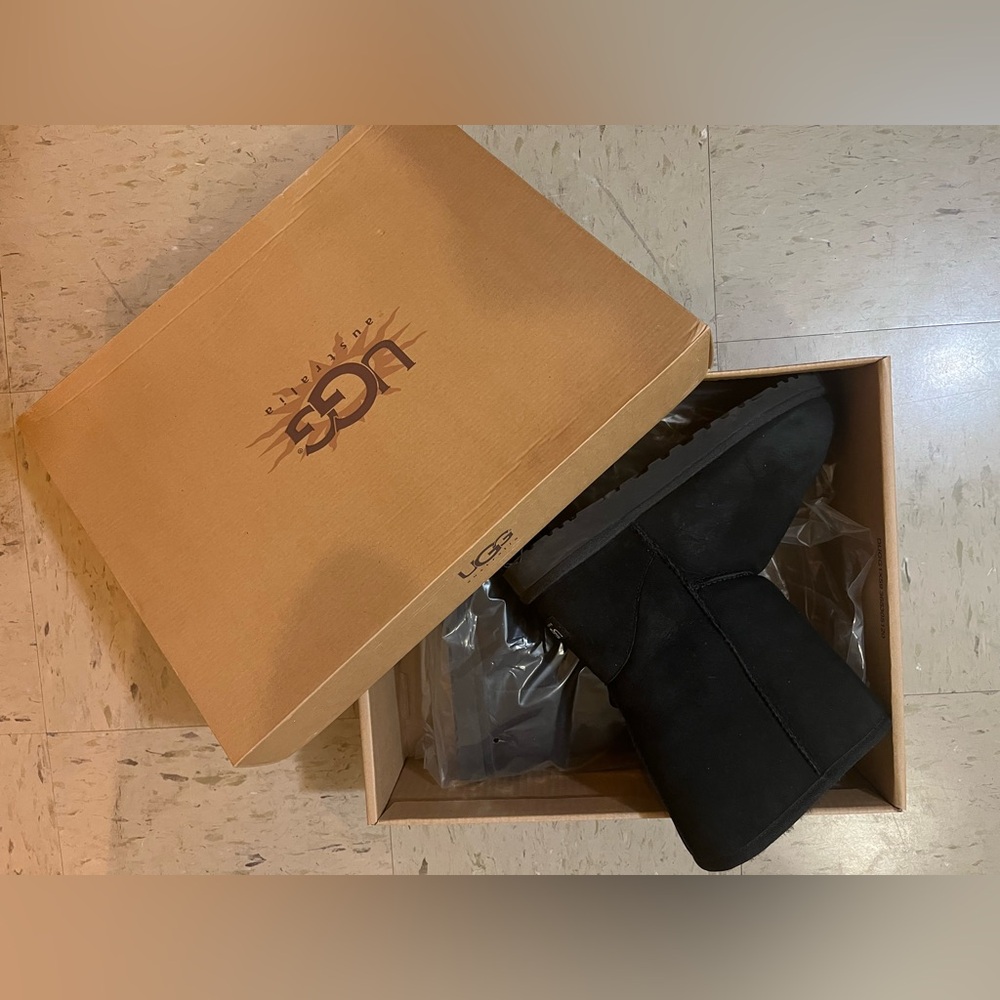 UGG Black Classic Short Boots